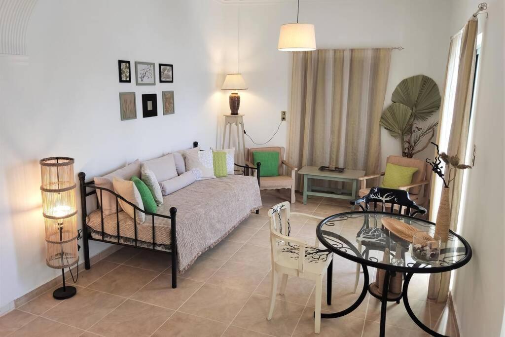 Apartment 95 M2, Center Of Sitia, Wifi, 350M Beach ภายนอก รูปภาพ